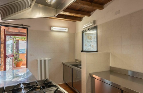 Villa Viani House | Beautiful private villa for 8 guests with WIFI, terrace and pets allowed