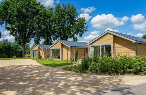 Kaatsheuvel House | Beautiful private villa for 4 people with pool, WIFI, TV and terrace