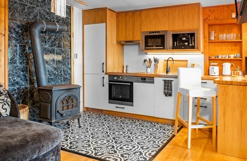 Zabovresky House | Beautiful private villa for 5 guests with WIFI, TV and terrace