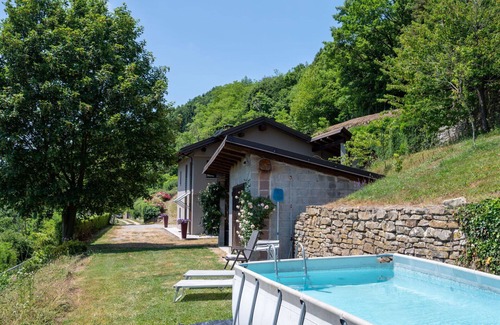 Bossolasco House | Beautiful private villa for 6 people with private pool, WIFI, TV, patio and pets allowed