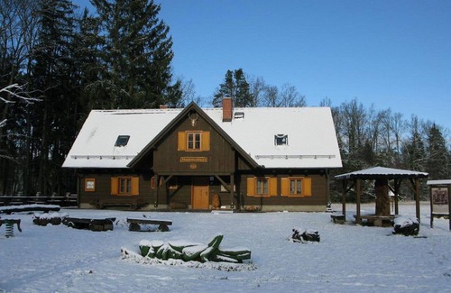 Byst Villa | Beautiful private villa for 12 people with WIFI, TV and pets allowed