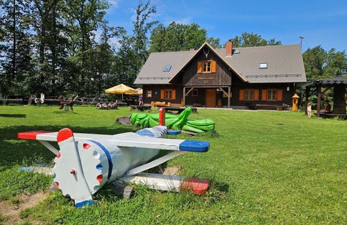 Byst Villa | Beautiful private villa for 12 people with WIFI, TV and pets allowed