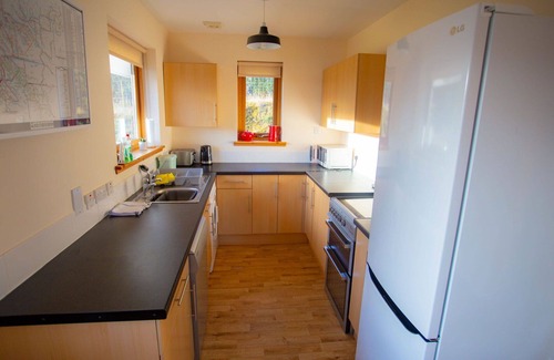 East Lewiston House | Beautiful private villa for 7 guests with WIFI, TV, patio and pets allowed