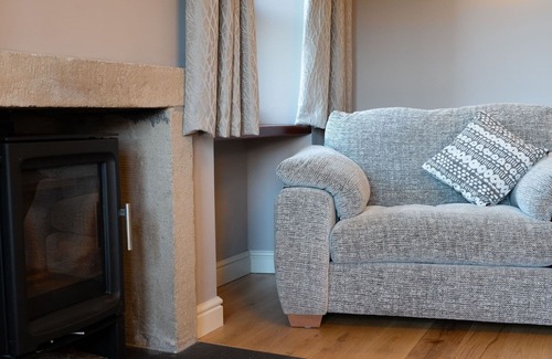 Inverarnie House | Beautiful private villa for 6 guests with WIFI, TV and panoramic view