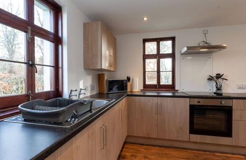 Inverarnie House | Beautiful private villa for 6 guests with WIFI, TV and panoramic view