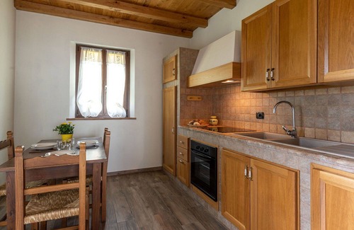 Scansano House | Beautiful private villa for 8 people with WIFI, patio, pets allowed and panoramic view