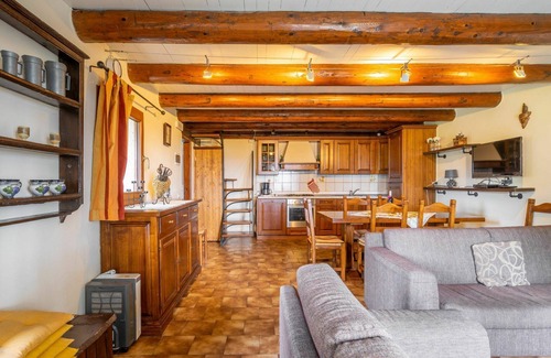 Trarego Viggiona House | Beautiful private villa for 6 guests with WIFI, TV, patio and pets allowed