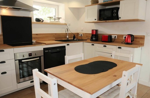 Plouider House | Beautiful private villa for 4 people with WIFI, TV, terrace and pets allowed