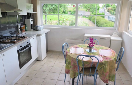 Lascaux Villa | Beautiful private villa for 4 guests with TV, terrace, pets allowed and panoramic view