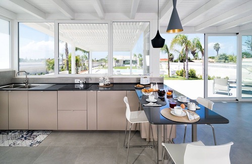 Marsala Villa | Beautiful private villa for 10 guests with WIFI, A/C, pool, TV and terrace