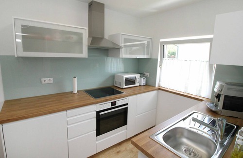 Floridsdorf House | Beautiful private villa for 4 people with A/C, WIFI, TV and pets allowed