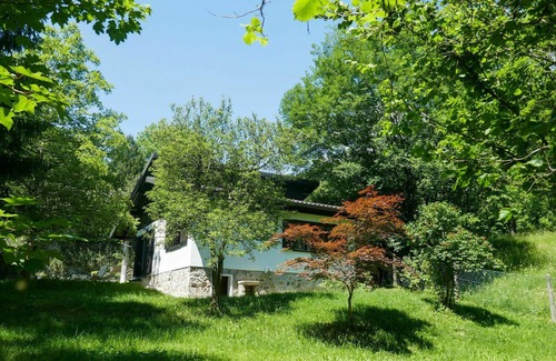 Olivone House | Beautiful private villa for 6 people with WIFI, TV, patio and pets allowed