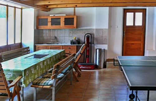 Locenice Villa | Beautiful private villa for 8 people with private pool, WIFI, TV, terrace and pets allowed