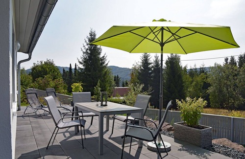Goldlauter House | Beautiful private villa for 4 people with WIFI, TV, terrace and pets allowed