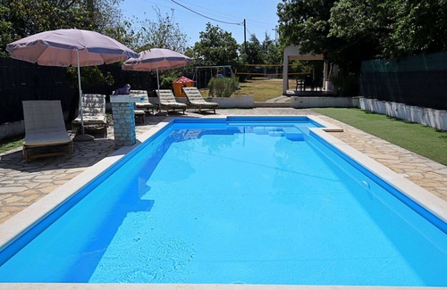 Labin House | Beautiful private villa for 7 people with private pool, A/C, WIFI, TV, terrace and pets allowed