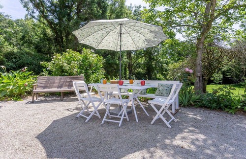 Coutances House | Beautiful private villa for 6 guests with WIFI, TV and terrace
