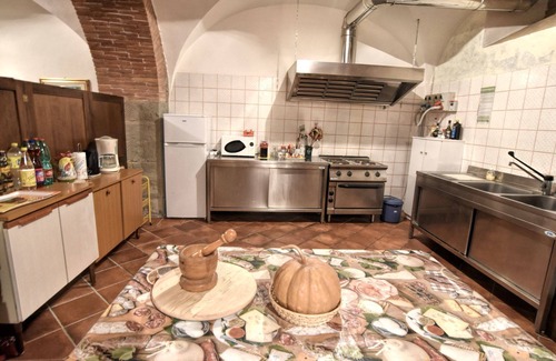 Cortona Villa | Beautiful private villa for 20 people with WIFI, A/C, private pool, TV, veranda and pets allowed