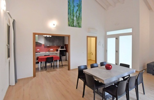 Malcontenta Villa | Beautiful private villa for 6 guests with pool, WIFI, A/C, TV and balcony