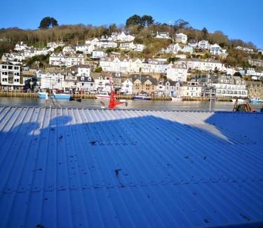 Looe House | Beautiful Quayside Cottage Looe