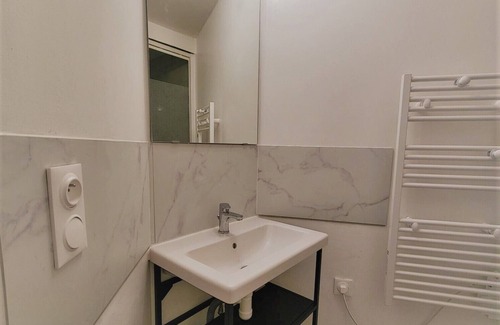 Saint-Pierre - Rene II - Bonsecours Apartment | Beautiful, quiet apartment 5 minutes from Place Stan!
