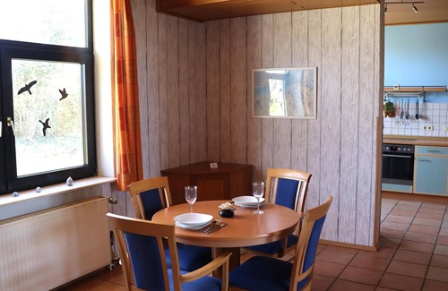 Dunum Apartment | Beautiful, quietly located vacation apartment in Dunum