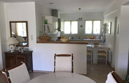 Banne House | BEAUTIFUL RECENT PROPERTY WITH ALL COMFORT, 5 MINS FROM VANS