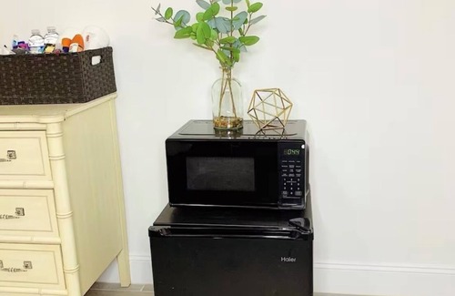 Lehigh Acres House | Beautiful & Relaxing Room #2 Lehigh Acres with Private Entrance