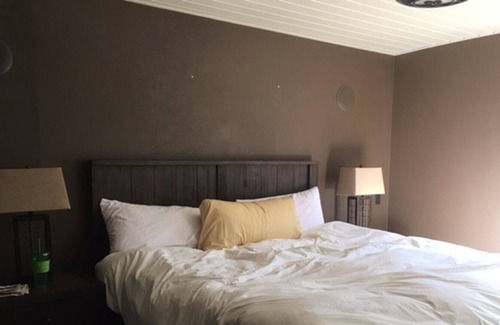 Summit Cove House | Beautiful Remodel retreat in forest, minutes to Keystone and Breckenridge