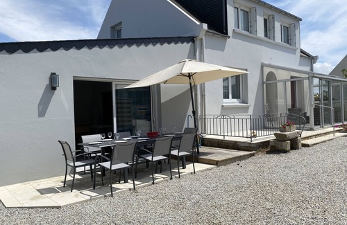 Plouescat House | Beautiful Renovated House with Beach Access Just 100 Meters AwaynRated 3*