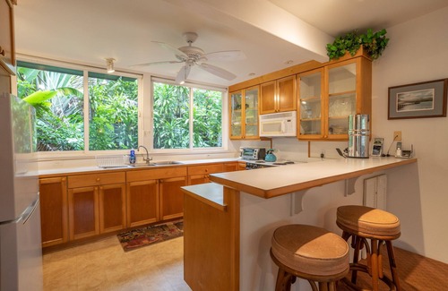 Hanalei House | Beautiful Romantic Hanalei Honeymoon Vacation Rental Steps/Beach TVNC 1280