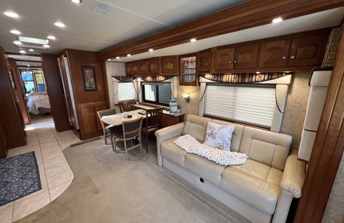 Crawfordsville House | Beautiful RV On A Beautiful Property -- Quiet Peace Minutes Away From Town