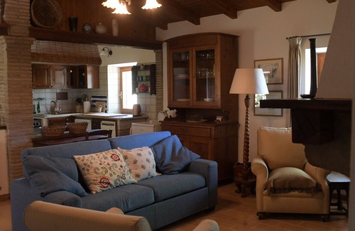 Urbania Cottage | Beautiful self-catering flat for rent in the country
