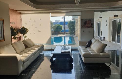 Agios Athanasios Villa | Beautiful spacious house with swimming pool