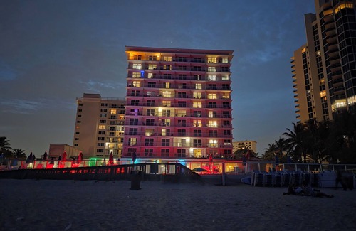 Sunny Isles Beach Apartment | Beautiful studio on collins on sinny isles beachfront
