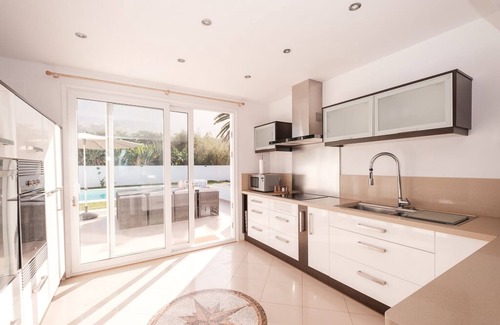 Los Realejos Villa | BEAUTIFUL STUNNING VILLA RIGHT NEXT TO THE ATLANTIC