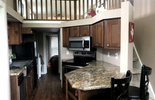 Cleveland Cabin | Beautiful Tiny Home/25 Marlene