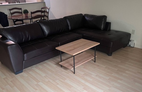 Tudor Area Condo | Beautiful Top Fl Condo - 5 min from U-Med District 2-bedroom condo in Anchorage