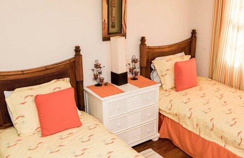 Vuemont Apartment | Beautiful Two Bedroom Two Bathroom Apartment