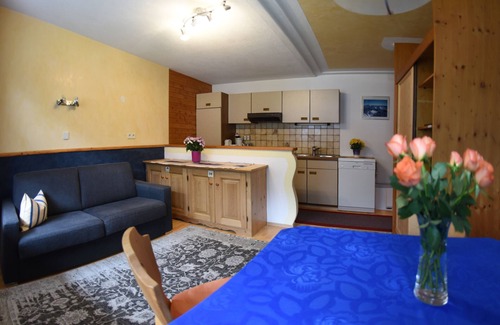 Schnann Apartment | Beautiful vacation apartment for summer and winter in a quiet location
