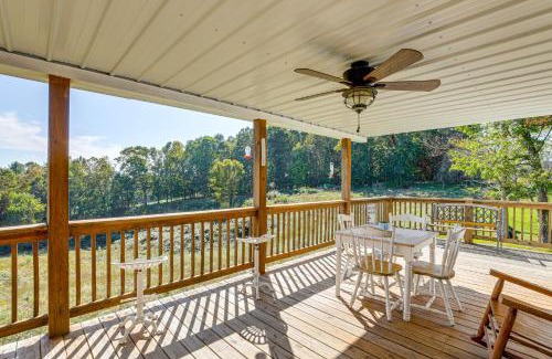 Sparta House | Beautiful Views and Gas Grill Sparta Getaway!