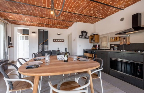 Portacomaro House | Beautiful villa for 4 people with WIFI, private pool, TV and terrace