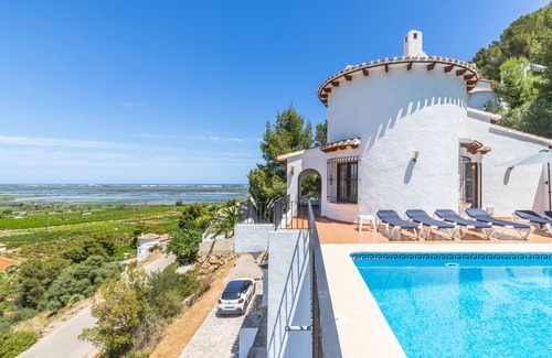 Pego Villa | Beautiful villa "Villamax" with magnificent views across the orange groves, mountains & coast