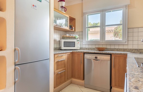 Llucmajor House | Beautiful Villa with Pool, Rooftop Terrace, Patio, Garden, Wi-Fi & Air Conditioning