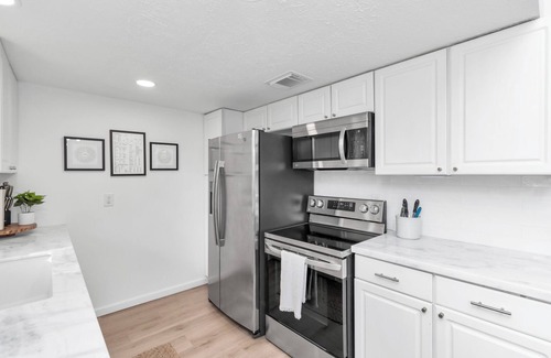 Spring Branch Central House | Beautiful VRBO Listing in Spring Branch