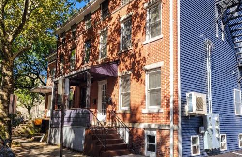 Mill River Apartment | Beautiful Wooster Sq. getaway - great neighborhood