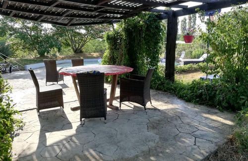 Saint-Jean-de-Duras Cottage | Beautifully French Rustic Gite, back in time.