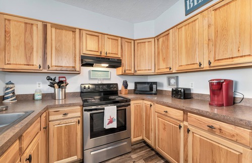 Ocean Sands Condo | Beautifully appointed Corolla condo with direct beach access!