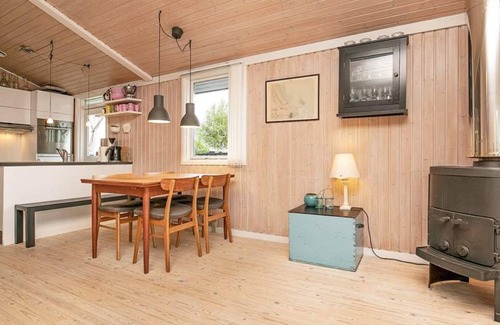 Nordstrand Cottage | Beautifully located close to Palmestrand and Elling Å - child friendly