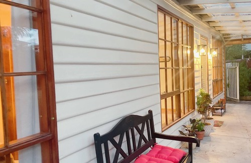 Blackmans Bay House | Beautifully renovated Cottage 300m to Beach