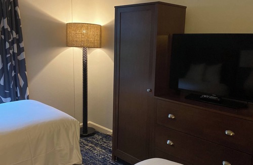 The Point Resort | Beautifully renovated resort in the Downtown area of Newport